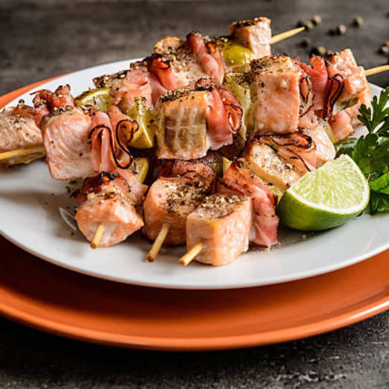 brocheta de pescado